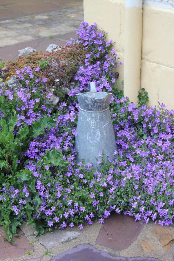 Le Chemin Du Village Croth Exterior photo